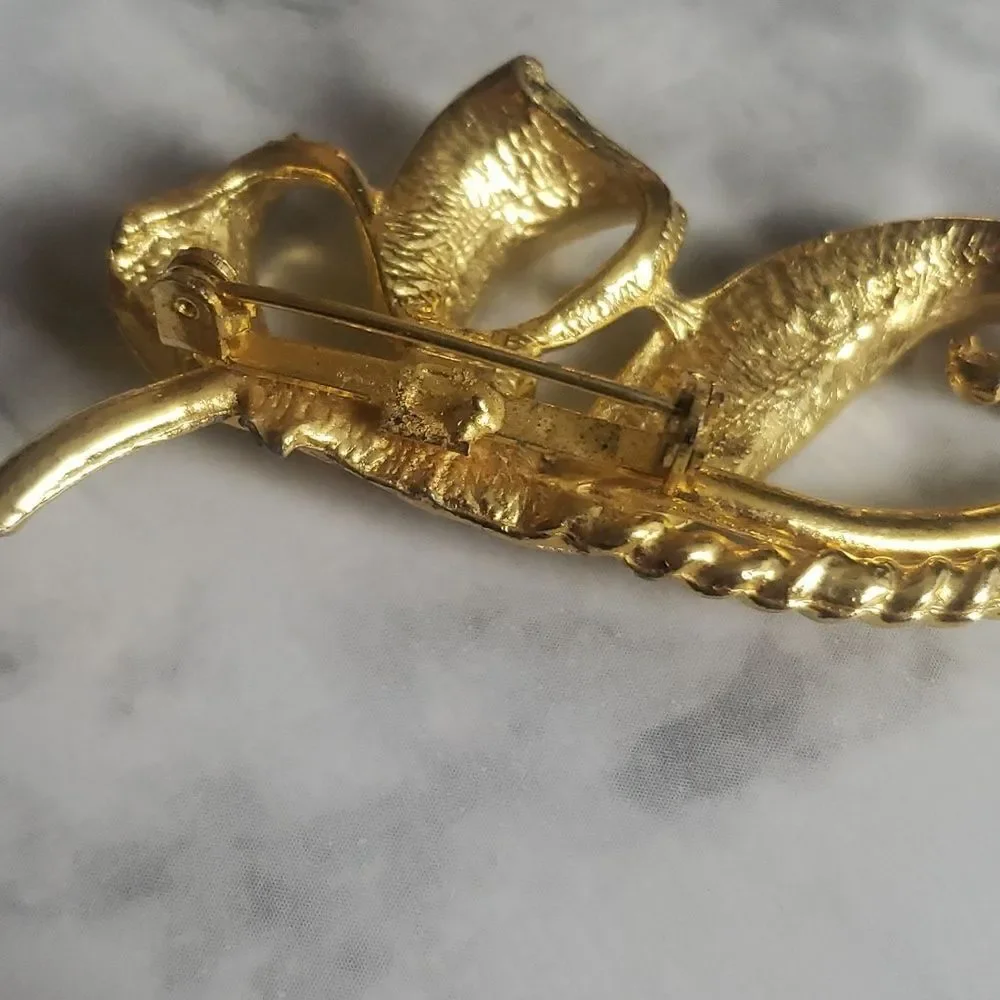 Vintage Golden Brooche with Faux Pearl‎